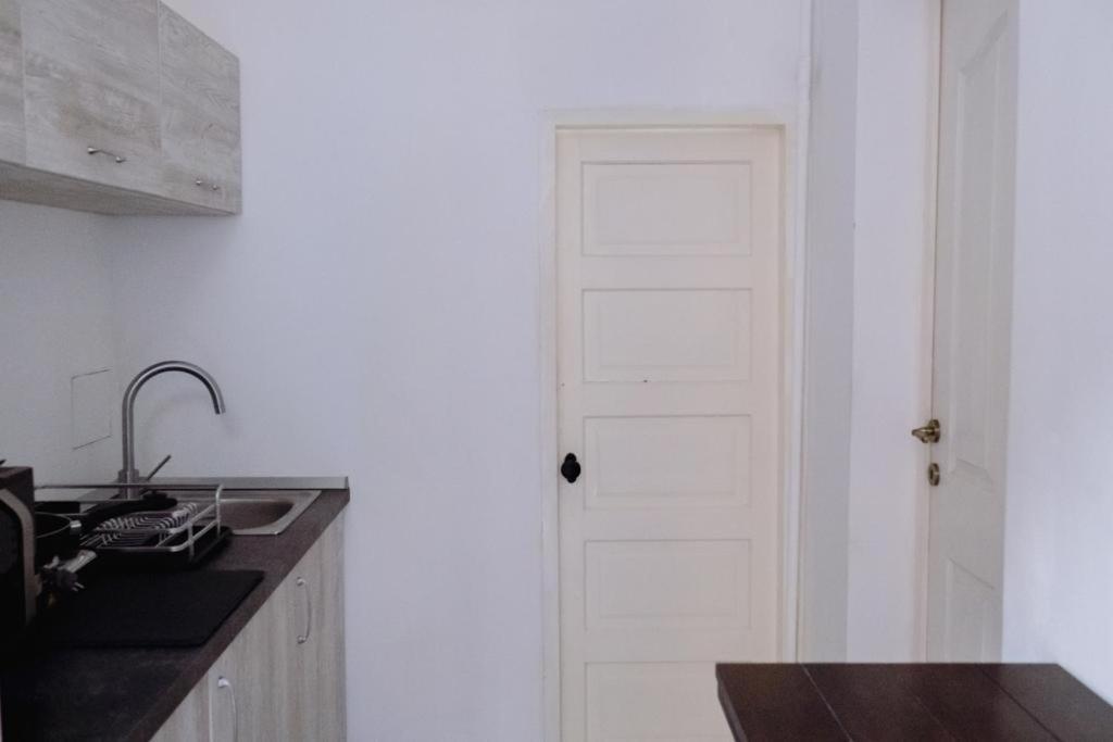 ☆ Bulevard Apartments ☆ Arad Bagian luar foto